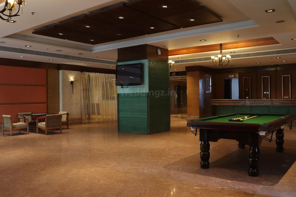 Hotel The Cambay Grand Ahmedabad Exterior foto