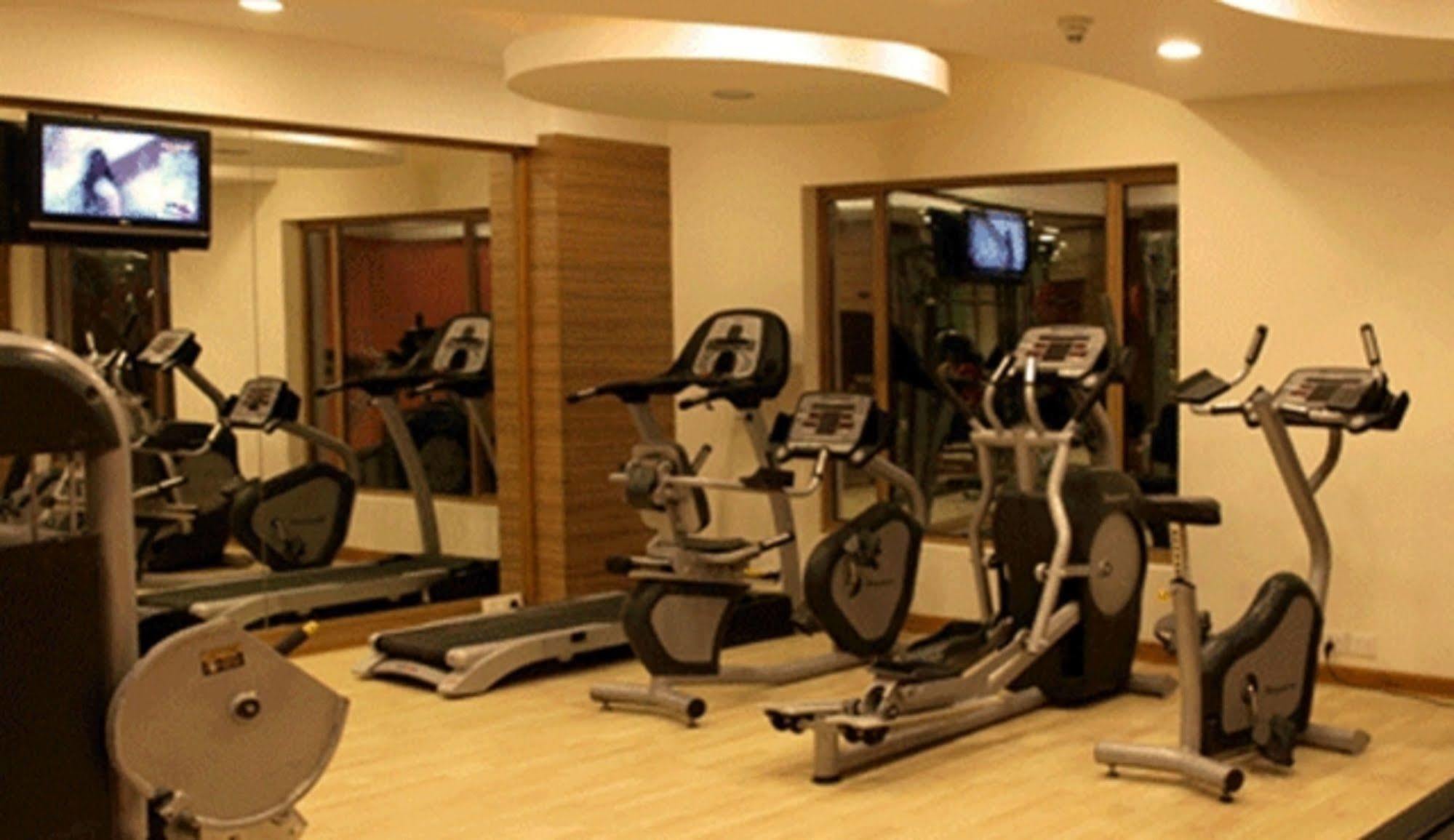 Hotel The Cambay Grand Ahmedabad Facilidades foto
