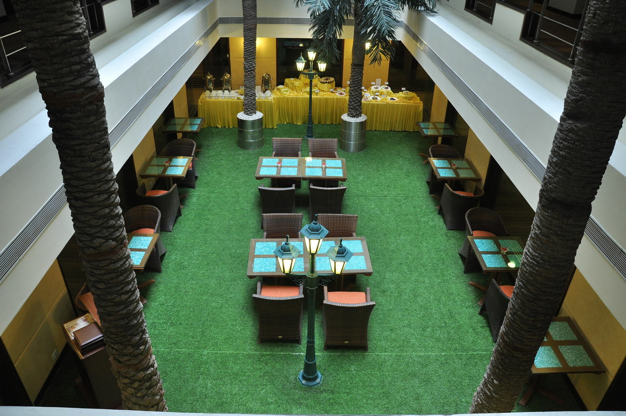 Hotel The Cambay Grand Ahmedabad Exterior foto